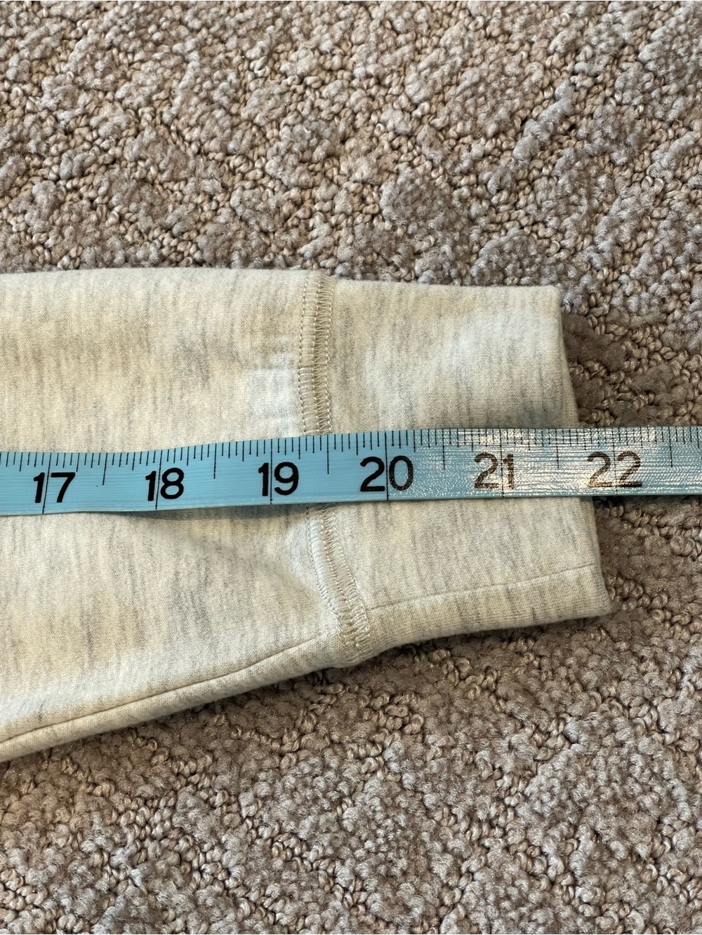 Barefoot Dreams Malibu Collection Butter Soft Hoodie, Heathered Cream, Sz. XS - Picture 12 of 16